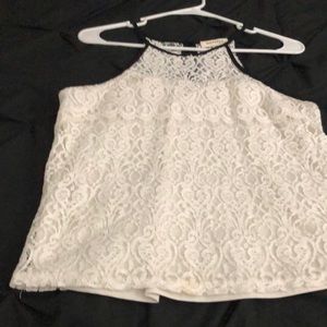 White lace shirt sleeve blouse